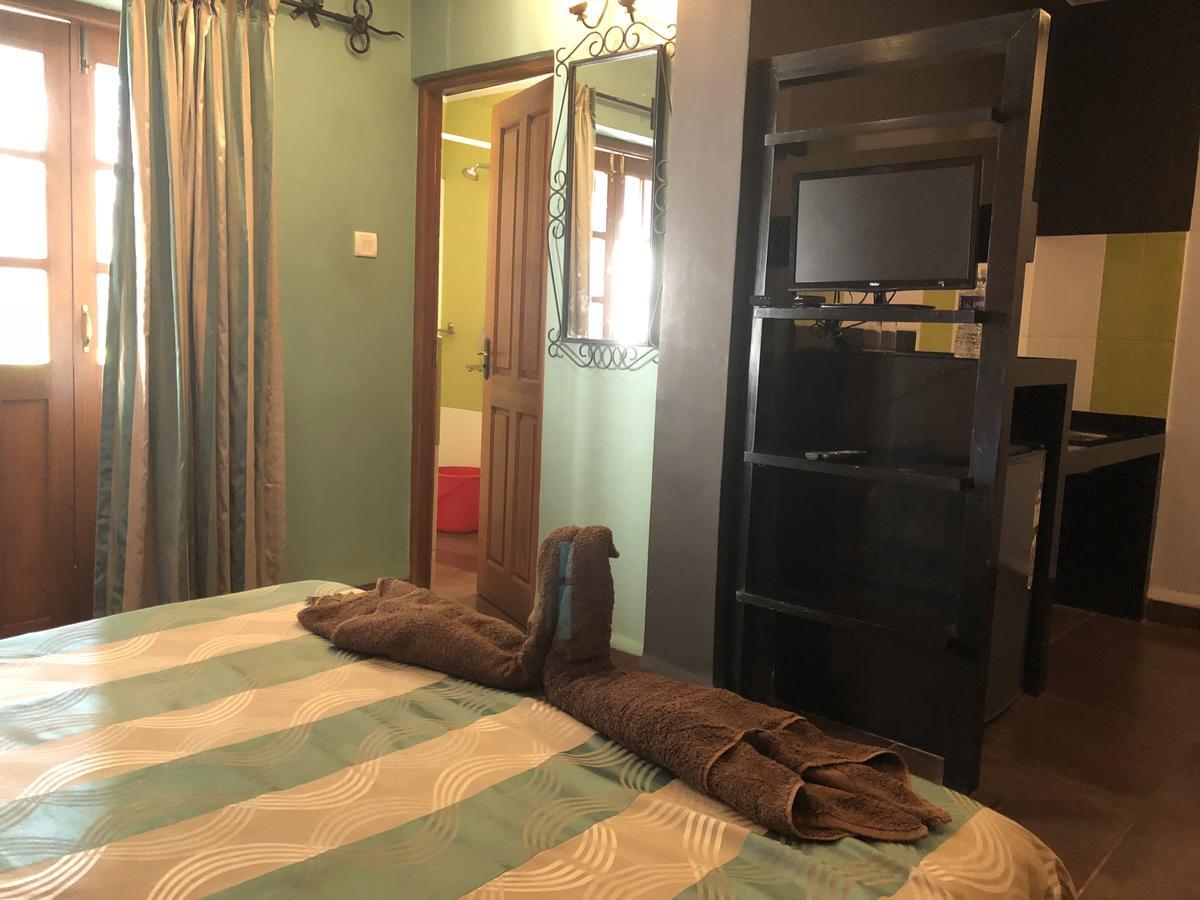Hotel Sodder'S Gloria Anne Candolim Exterior foto